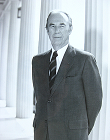 Trustee and Chief Curator Otto Wittmann, about 1984. Trustee and Chief Curator Otto Wittmann, about 1984.