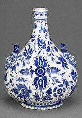Pilgrim Flask/Medici Porcelain Manufactory