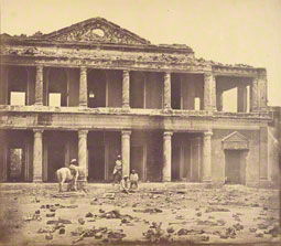 Interior of the Secundrabagh after the Slaughter / Felice Beato