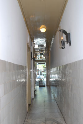 Long corridor on the ground floor (photo: F. Boersma)