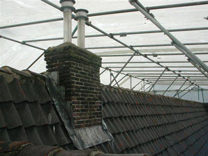 Protection during 2005 roof restoration (photo: B. Ankersmit)
