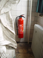 Fire extinguisher in the church (photo: B. Ankersmit)