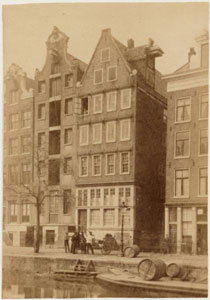 Building facade around 1884