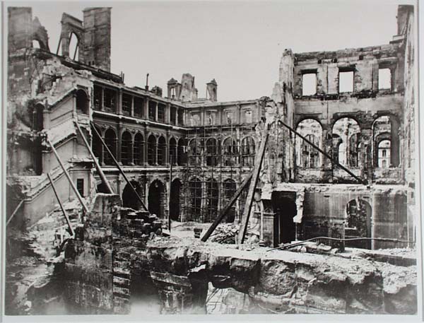 Liebert/Interior court of the burned Hotel de Ville, Paris