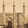 <em>Tehran, outer southern gate of the Royal Arg</em> / Pesce 