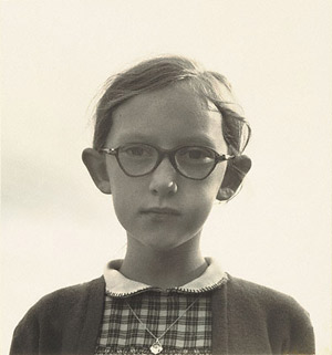 A Young Girl in Ennis, Ireland / Lange